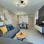 Apartamento Punta By Interhome