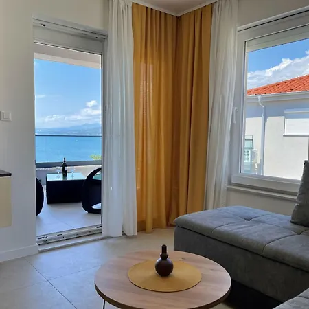 Apartamento Punta By Interhome